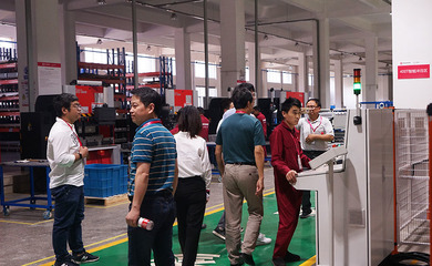 阿里巴巴集團(tuán)廚房大家電負(fù)責(zé)人子謖一行到訪(fǎng)佳歌集團(tuán)，共探智慧工廠(chǎng)與家電產(chǎn)業(yè)數(shù)字化新未來(lái)